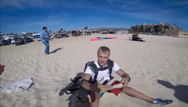  Falls on the beach 